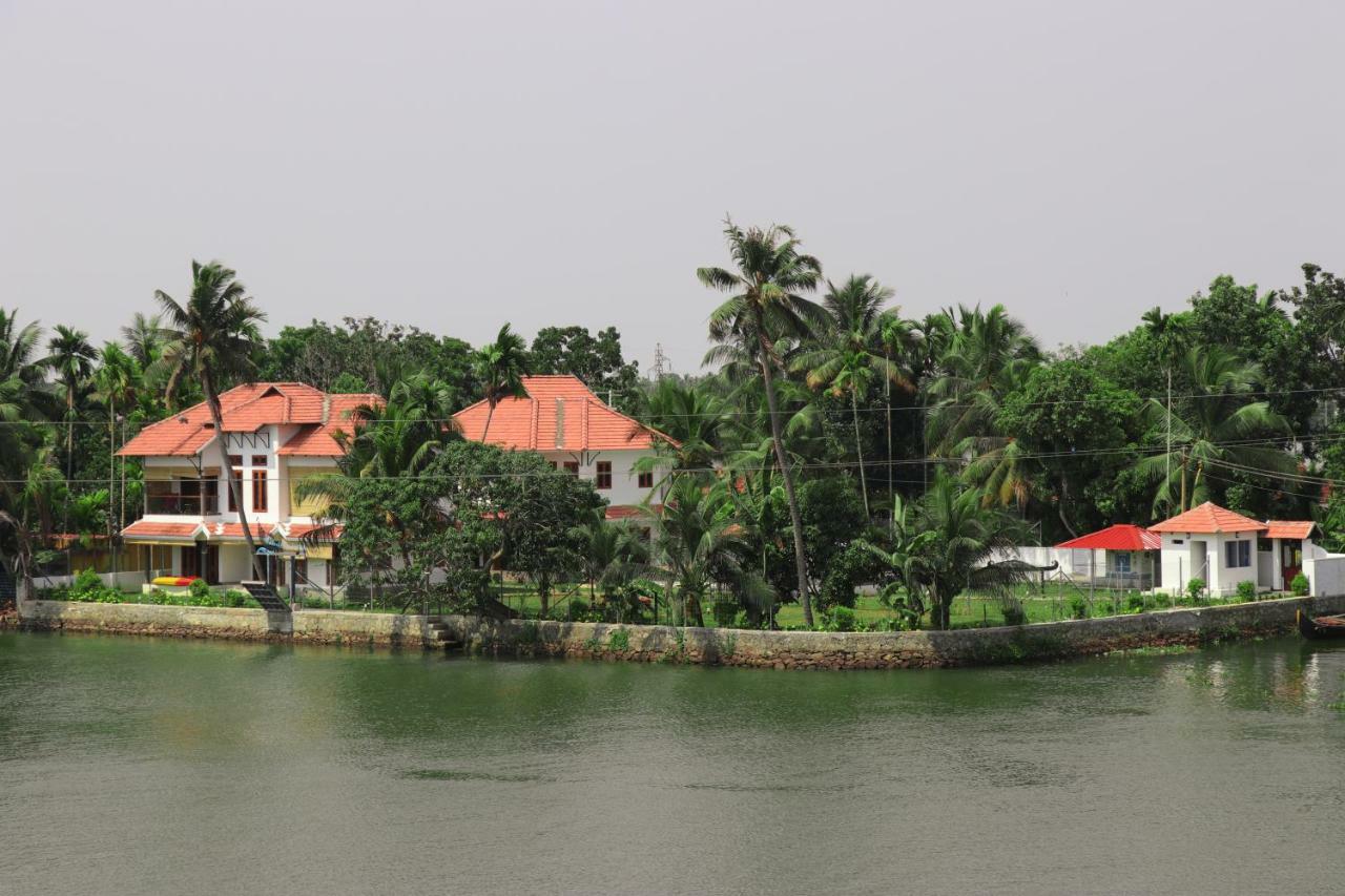 Water'S Edge Villas Alappuzha Eksteriør billede